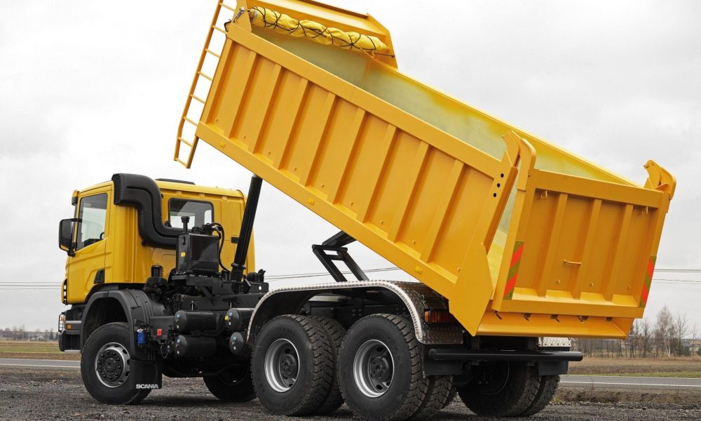 2004 Scania P380 6x6 Tipper 005